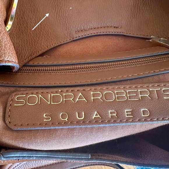 Sondra Roberts Squared Pebbled Faux Leather Bag Large - Picture 4 of 7